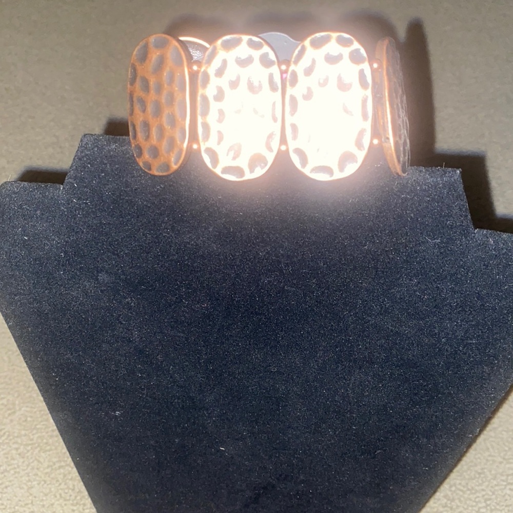 Brand new leopard print bronze bracelet. - Picture 1 of 2